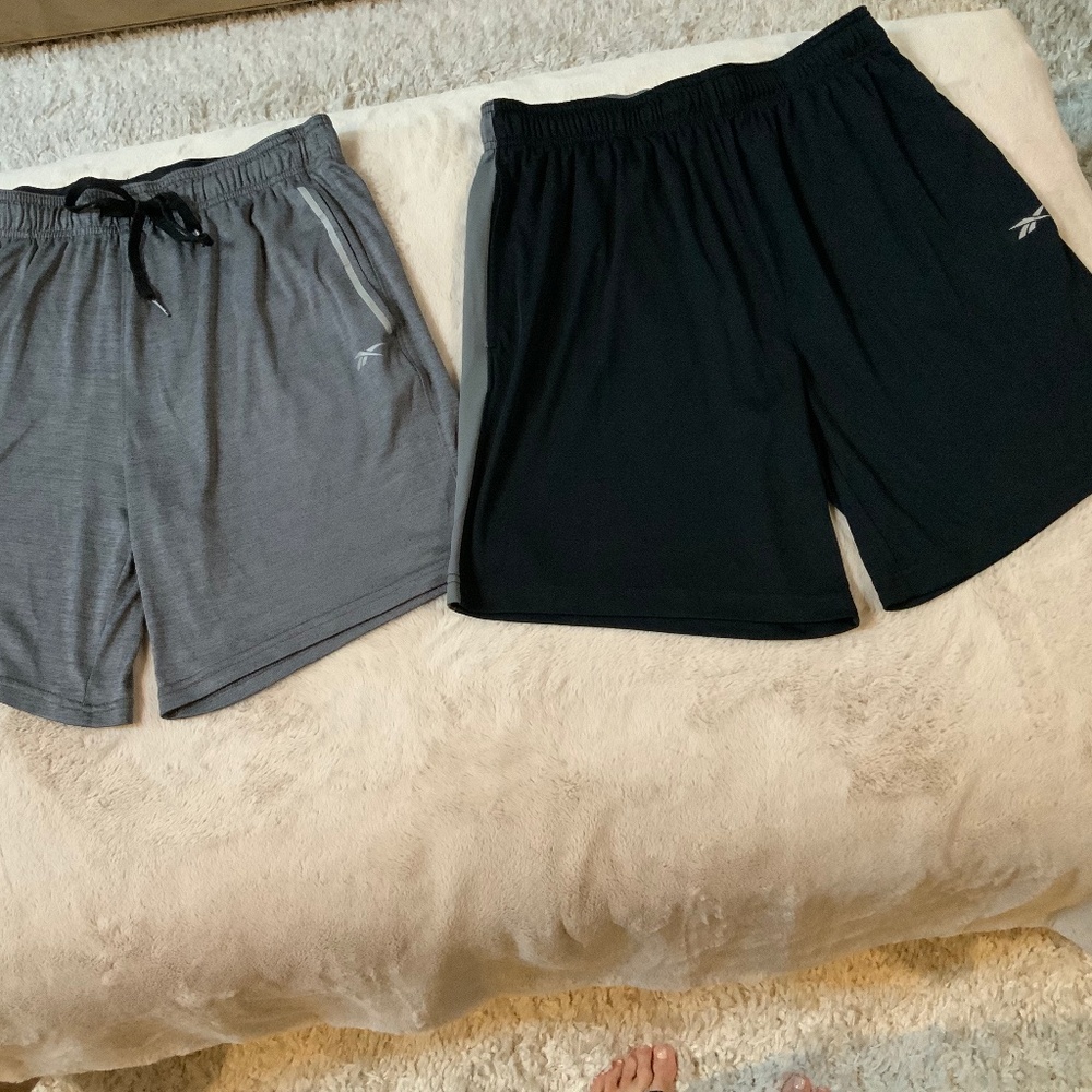 Reebok Black Grey M x 2 Pair Gym Shorts Sporty Active